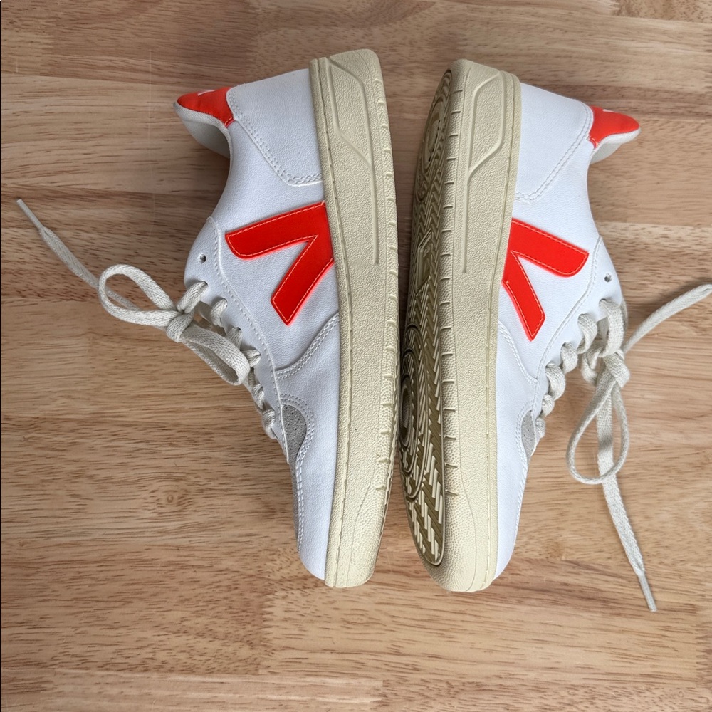 Veja CWL White and Orange Sneakers - Picture 12 of 14